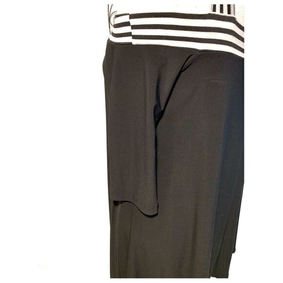 Verducci Cold Shoulder Top   - Picture 3 of 8